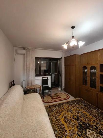 Apartament cu 2 camere decomandat, mobilat în Tătărași