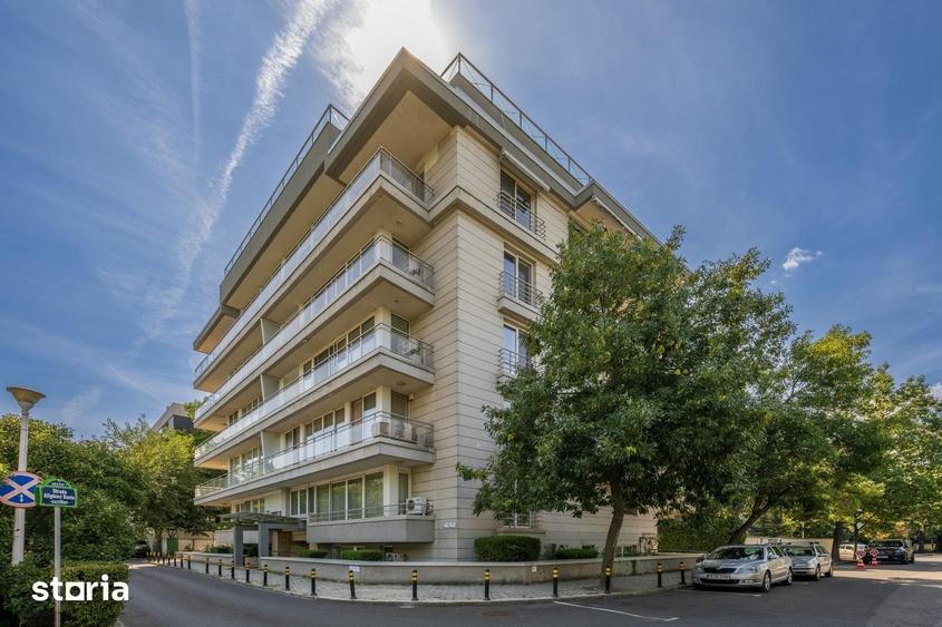 Apartament cu 4 camere în Primăverii