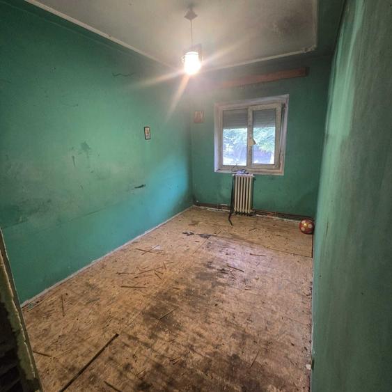 Apartament cu 3 camere decomandat în Păcurari
