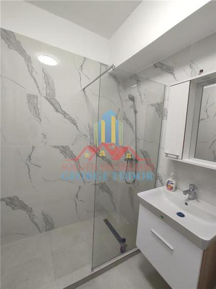 Apartament cu 2 camere decomandat, mobilat în Păcii