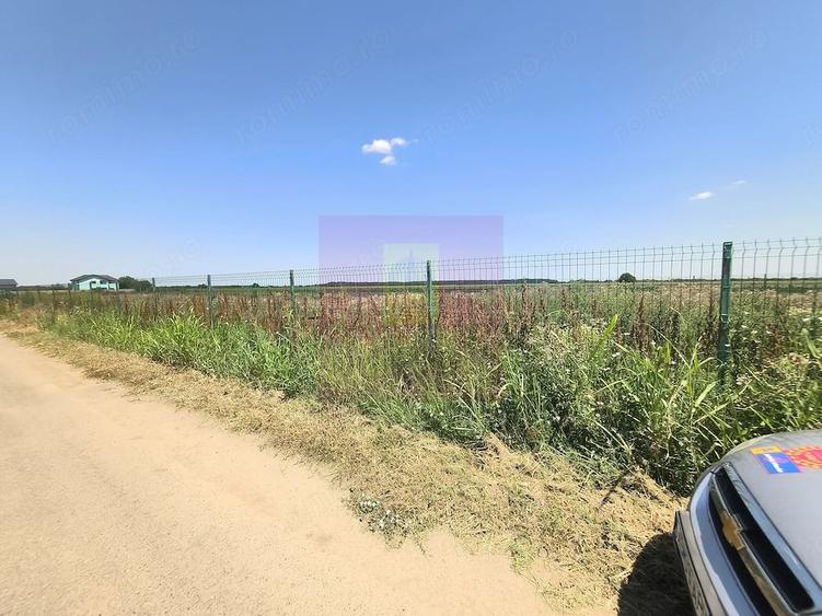 Teren de 582 mp, în Copăceni