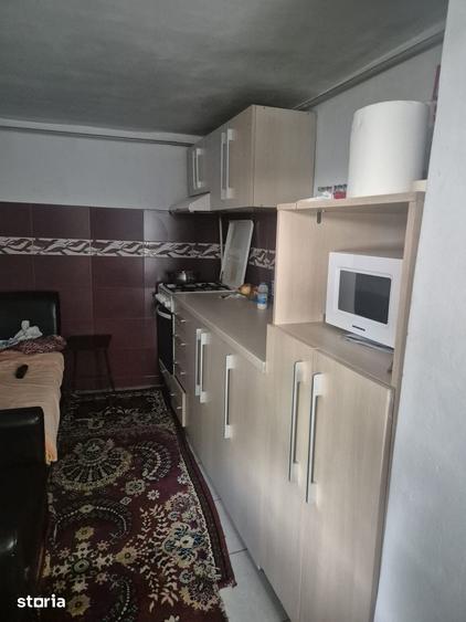 Casă cu 3 camere cu Teren 193 Mp în Străulești