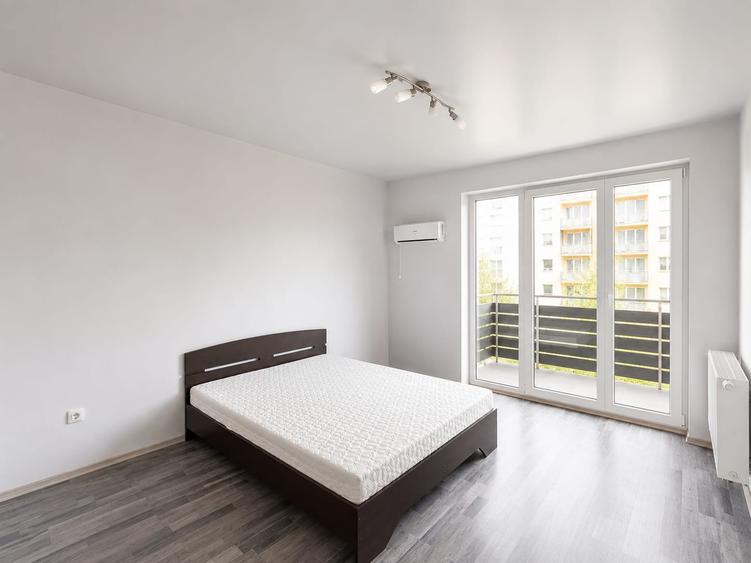 Apartament cu 3 camere decomandat în Avantgarden