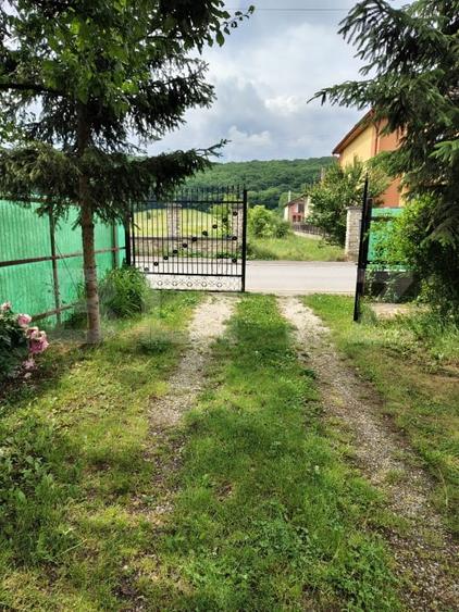 Casă individuală cu 4 camere cu Canalizare în Gilău