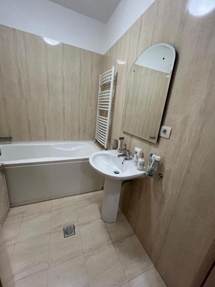 Apartament cu 2 camere decomandat, mobilat în Herăstrău