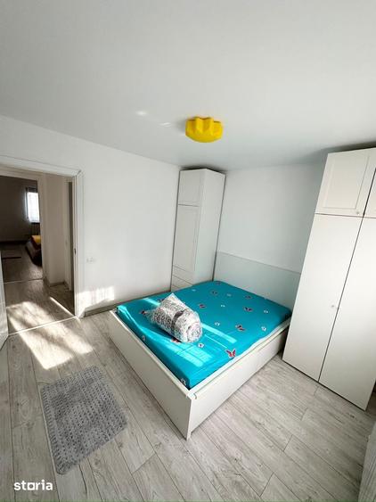 Apartament cu 3 camere semidecomandat în Drumul Taberei