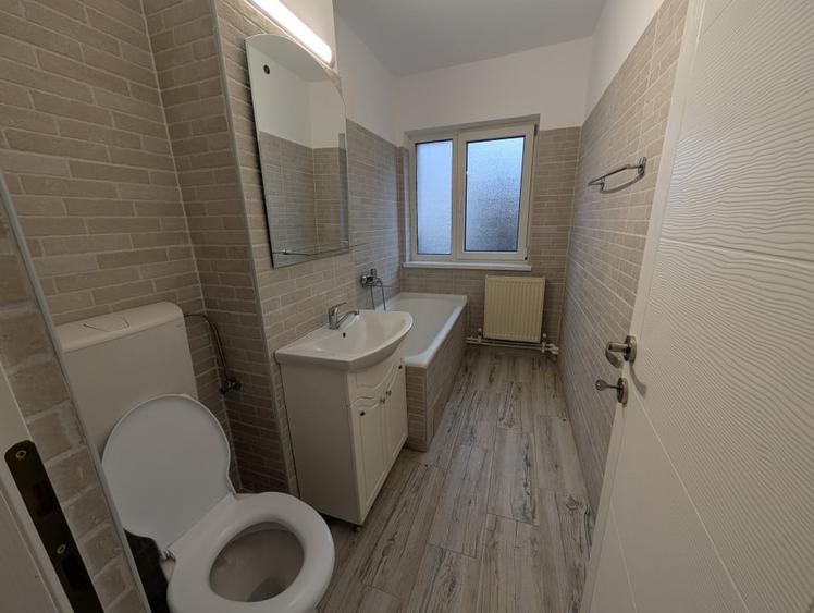 Apartament cu 2 camere decomandat în 9 Mai