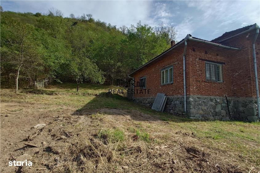Casă cu 4 camere în Blăjeni