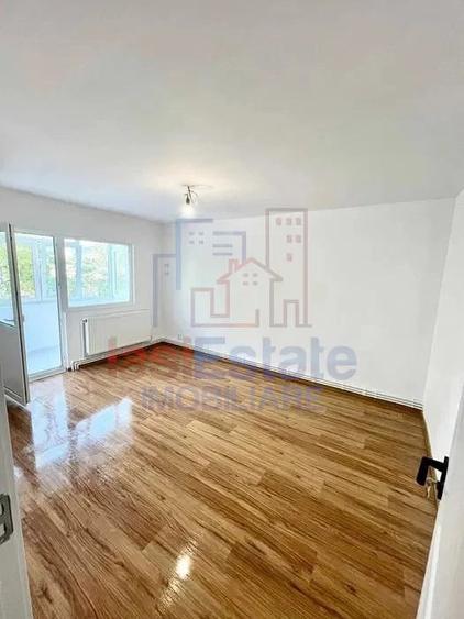 Apartament cu 4 camere decomandat în Filiași