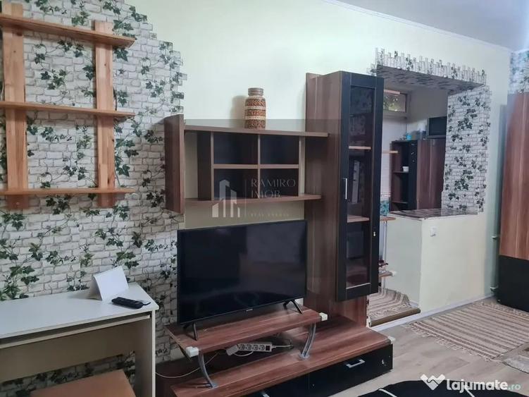 Garsonieră decomandată în Mihai Bravu
