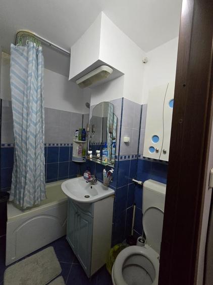 Garsonieră decomandată în Central