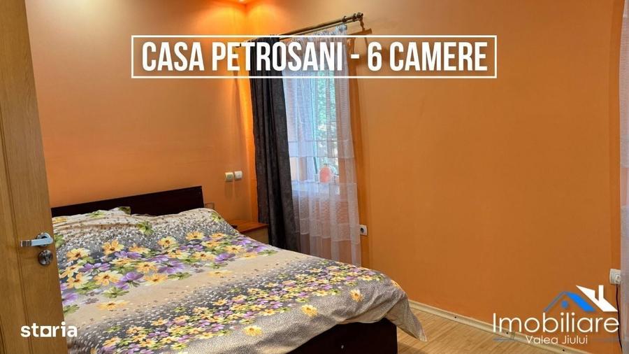 Casă cu 4 camere în Petrila