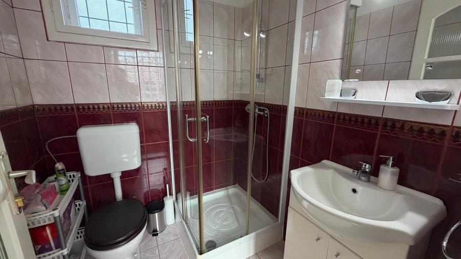 Casa de vacanta la 100m de strandul cu apa termala - 6