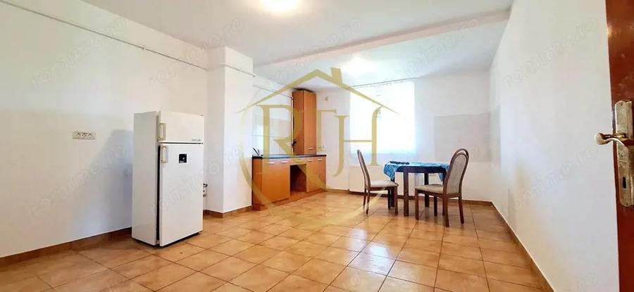 Oferim spre inchiriere, Apartament spatios, 4 camere, pentru locuit sau Firme - 7