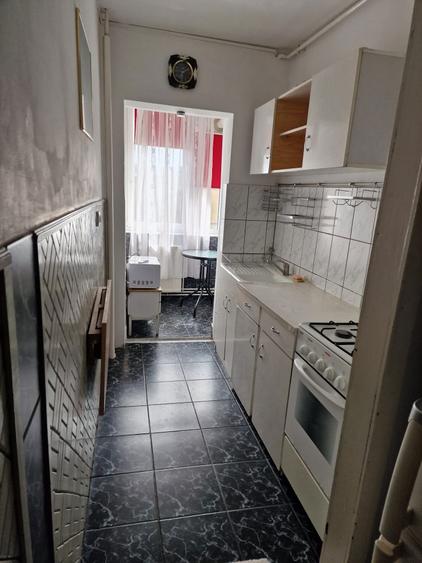 Inchiriez garsoniera str. Ramurele - 5