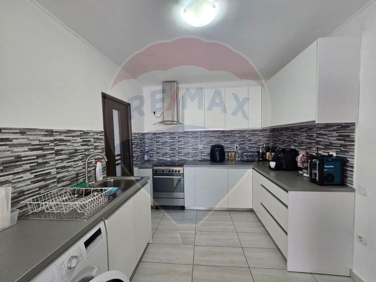 Casă complet renovată, eficientă energetic-Str. Morii nr. 15 - 12