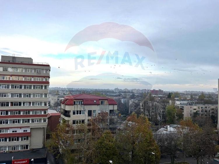 Apartament cu 3 camere de vânzare în zona Drumul Gazarului - 2