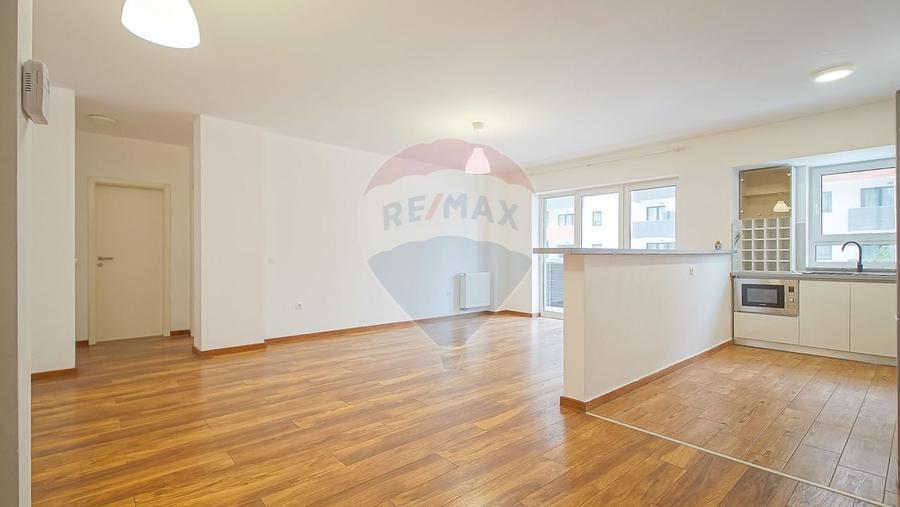 Apartament 3 camere cu bucatarie mobilata si utilata|loc de parcare - 1