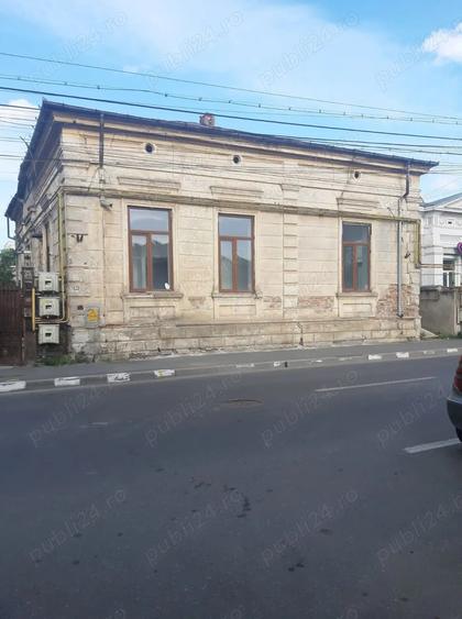 Vand Casa- Situata in zona centrala GALATI zona-0 - 2