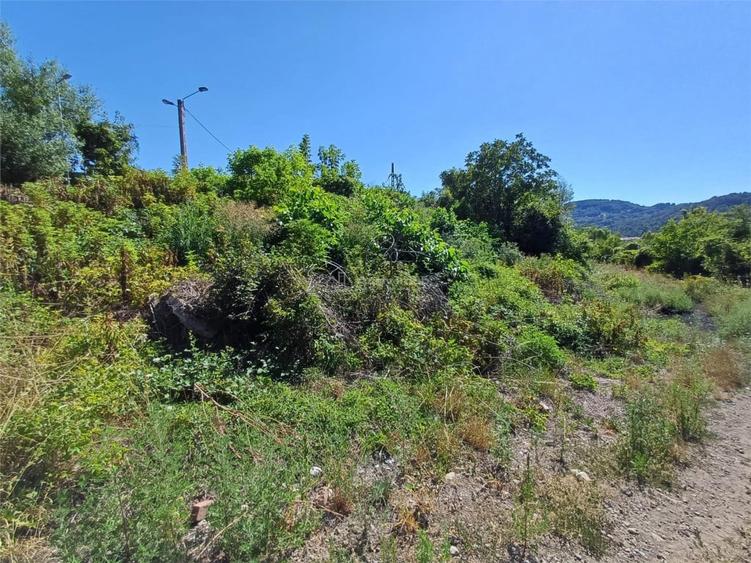 Resita, Teren Intravilan 473 Mp., Cu Utilitati, Zona Mociur - 1