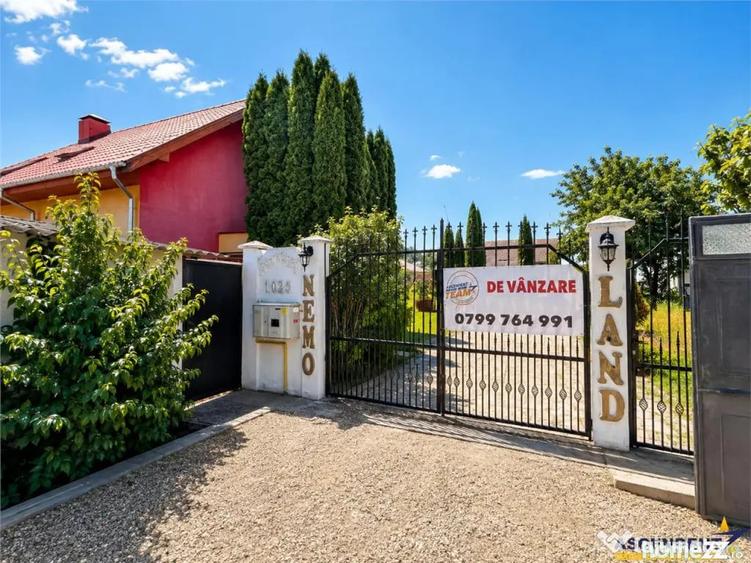 Casă cu 4 camere cu Teren 3227 Mp în Central