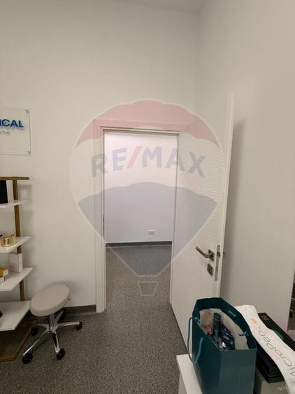 DE INCHIRIAT Spațiu comercial  100mp în zona P-ta Victoriei - 7