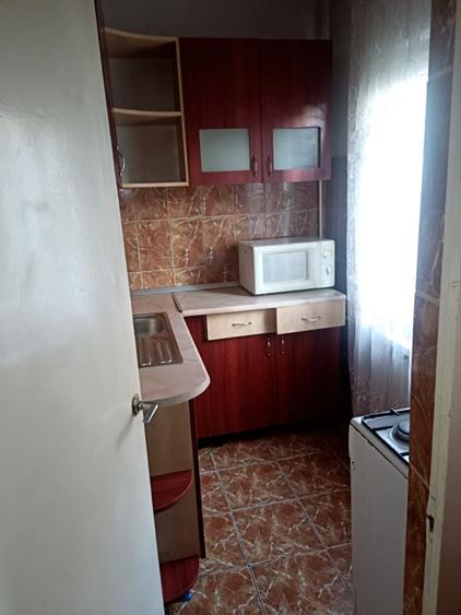 Ofer spre închiriere garsonieră 24 mp, str. Zorilor, er.1, Cluj-Napoca - 3