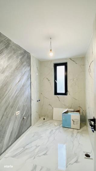 Apartament cu 6 camere decomandat în Central