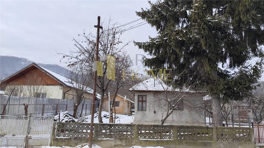Teren 3310 mp + Casa Batraneasca Bobolia - 1