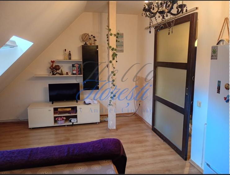 Mansarda 2 camere, 40 mp zona Porii - 2