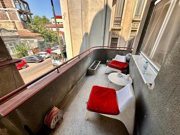 Inchiriere apartament cu 4 camere Rosetti Bloc Interbelic - 6