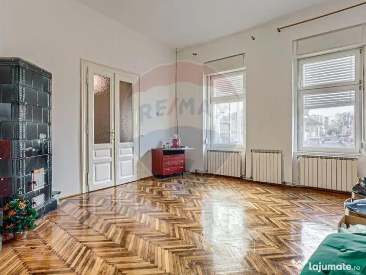 Apartament 4 camere spa?ioase, curte, zona Piata Catedralei - 10