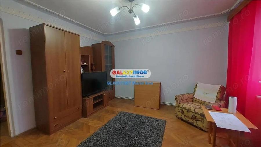 Apartament 3 camere, etaj 2, plus boxa, zona Servicii Pasapoarte! - 1