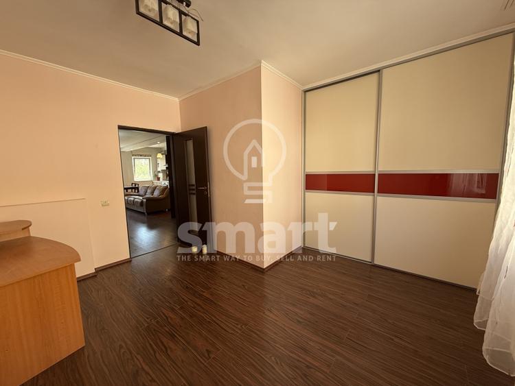 Apartament cu 4 camere semidecomandat în Bună Ziua