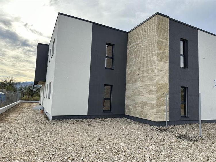 Casa 4 Camere Cartierul Stupini - 10