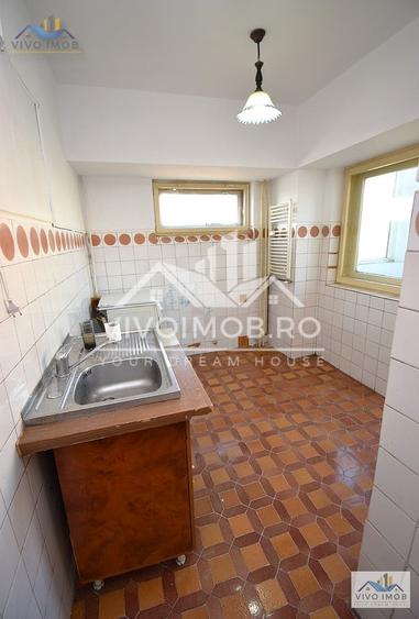 Unirii-Bd. Liberatății |  etaj 5/8 | 67 mp | vedere Casa Poprului - 14