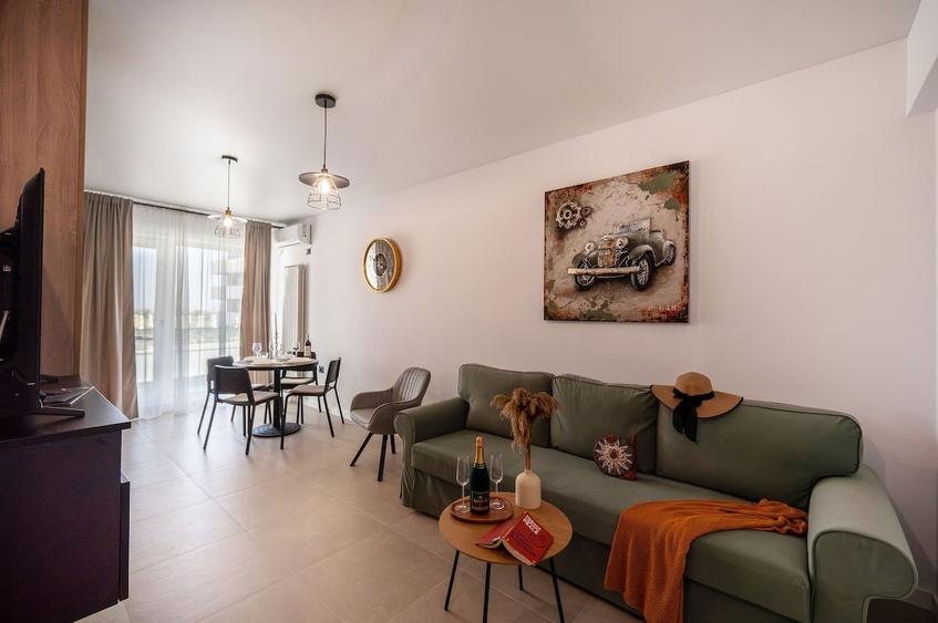 Apartament cu 2 camere decomandat în Mamaia-Sat