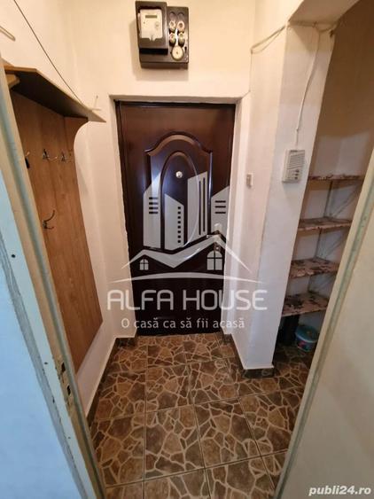 Vand apartament 1 camera , situat in zona Micro 2 , etajul 2 ! - 4