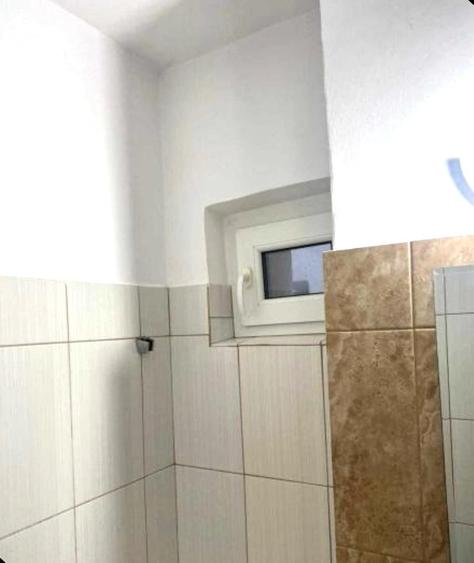 Titan, Iris Mall, Auchan Titan, Circa 13, decomandata, bloc mixt - 4