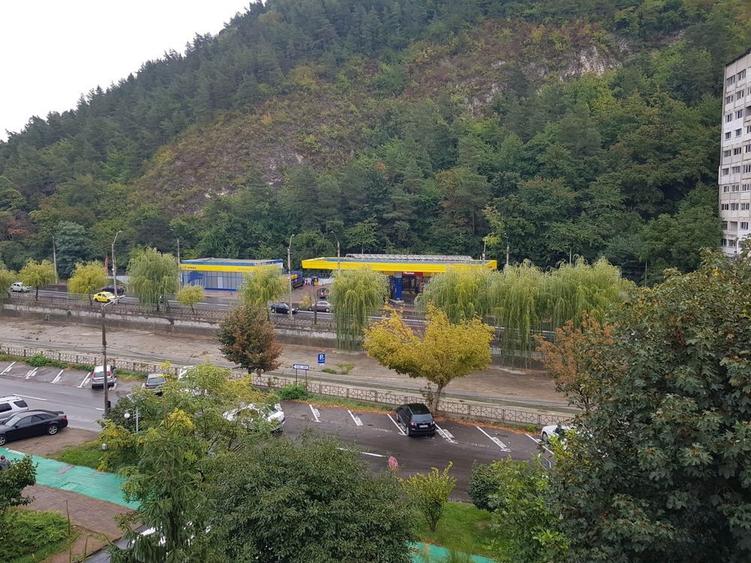 Vand apartament 2 camere zona centrala - 8