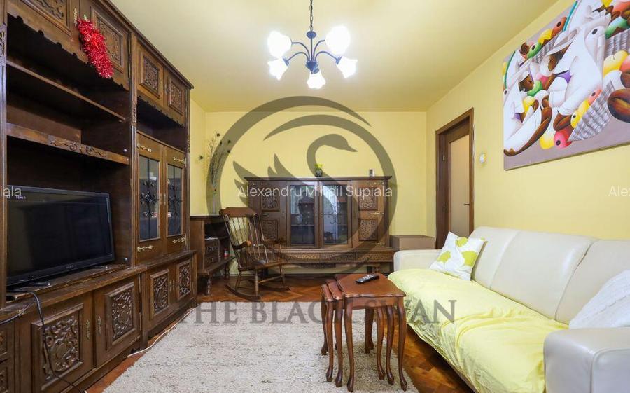 Apartament 3 camere de vanzare | decomandat | Zona Centra... Apartament 3 camere de vanzare | decomandat | Zona Centra...
