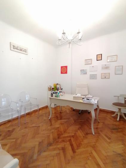 Piata Unirii - Calea Calarasilor - Mantuleasa parter de vila elegant si curte - 7