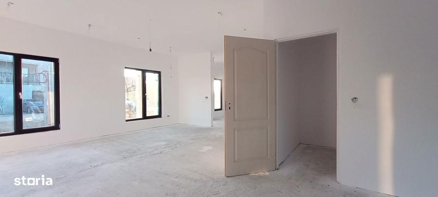 Casa noua spatioasa cu teren Zimandcuz - 6