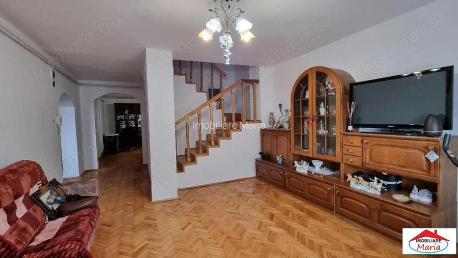 Casa cu etaj 440 mp zona Baritiu