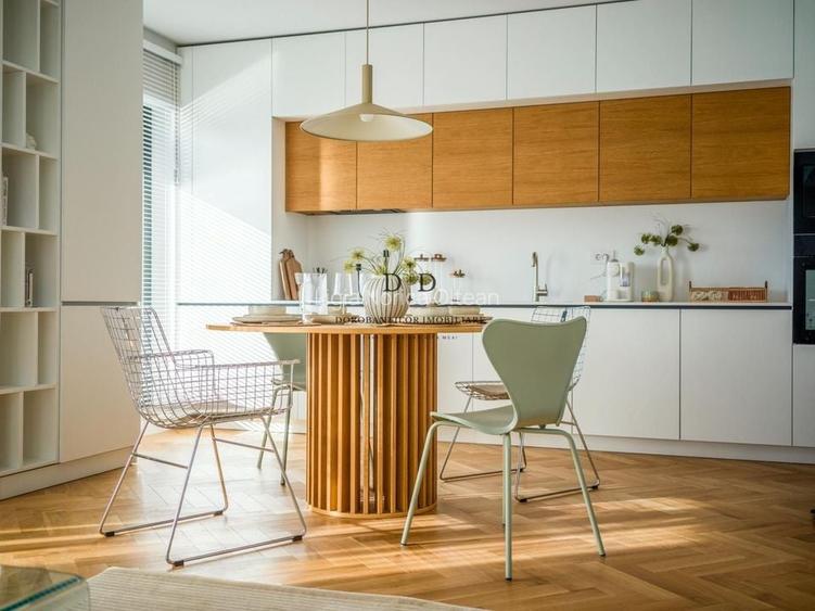 Apartament cu 3 camere semidecomandat, mobilat în Zorilor