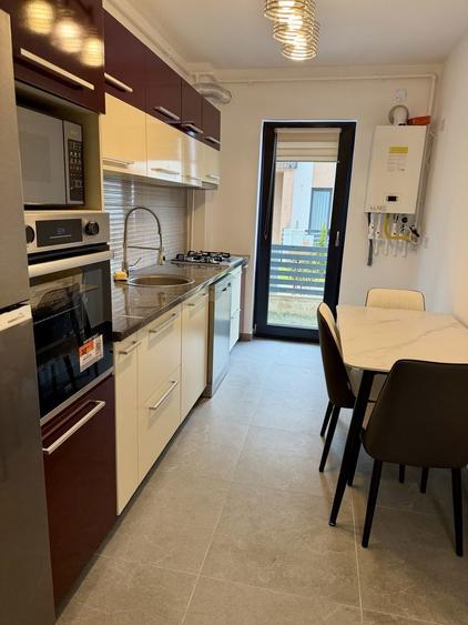 Apartament 2 camere + gradina + parcare - 1