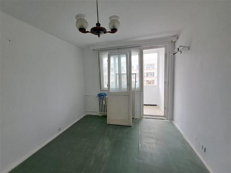 Vanzare apartament 3 camere metrou 1 Decembrie 1918 - 4