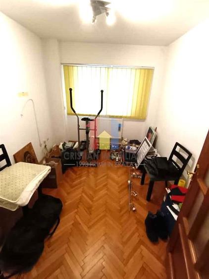 3 cam confort 1 Decomandat 83mp parter cu balcon 14 m, Semimobilat, Garii - 5