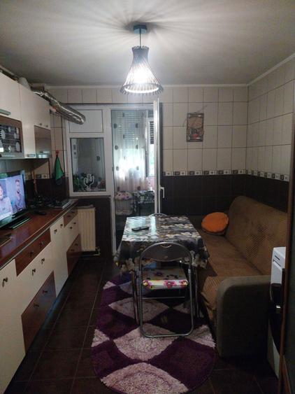 Vand apartament 2 camere Viziru 1 - 3