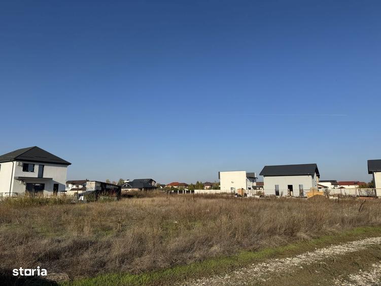 Teren intravilan gaz+curent comuna Berceni IF aproape de sosea - 1